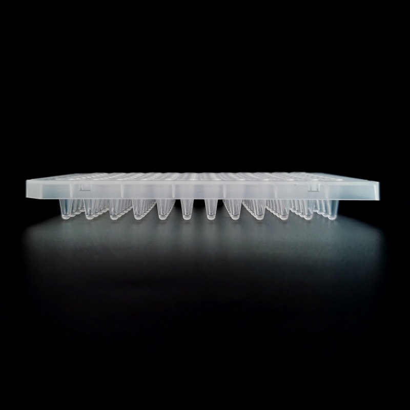 Semi-Skirted 0.1ml 96 Well 384 Well Plastic PCR Plate